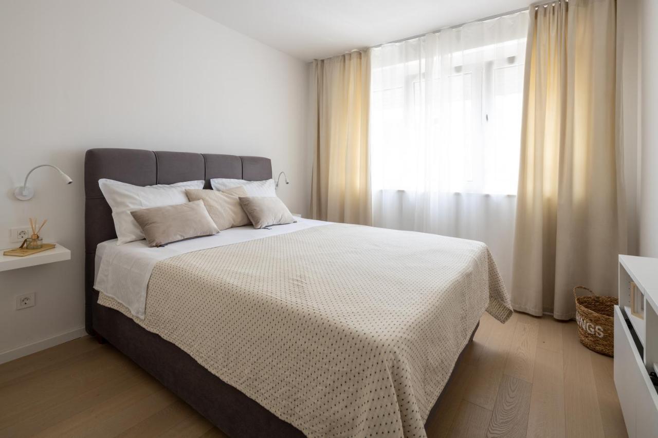 Apartment Nova 4* Dugi Rat Zewnętrze zdjęcie